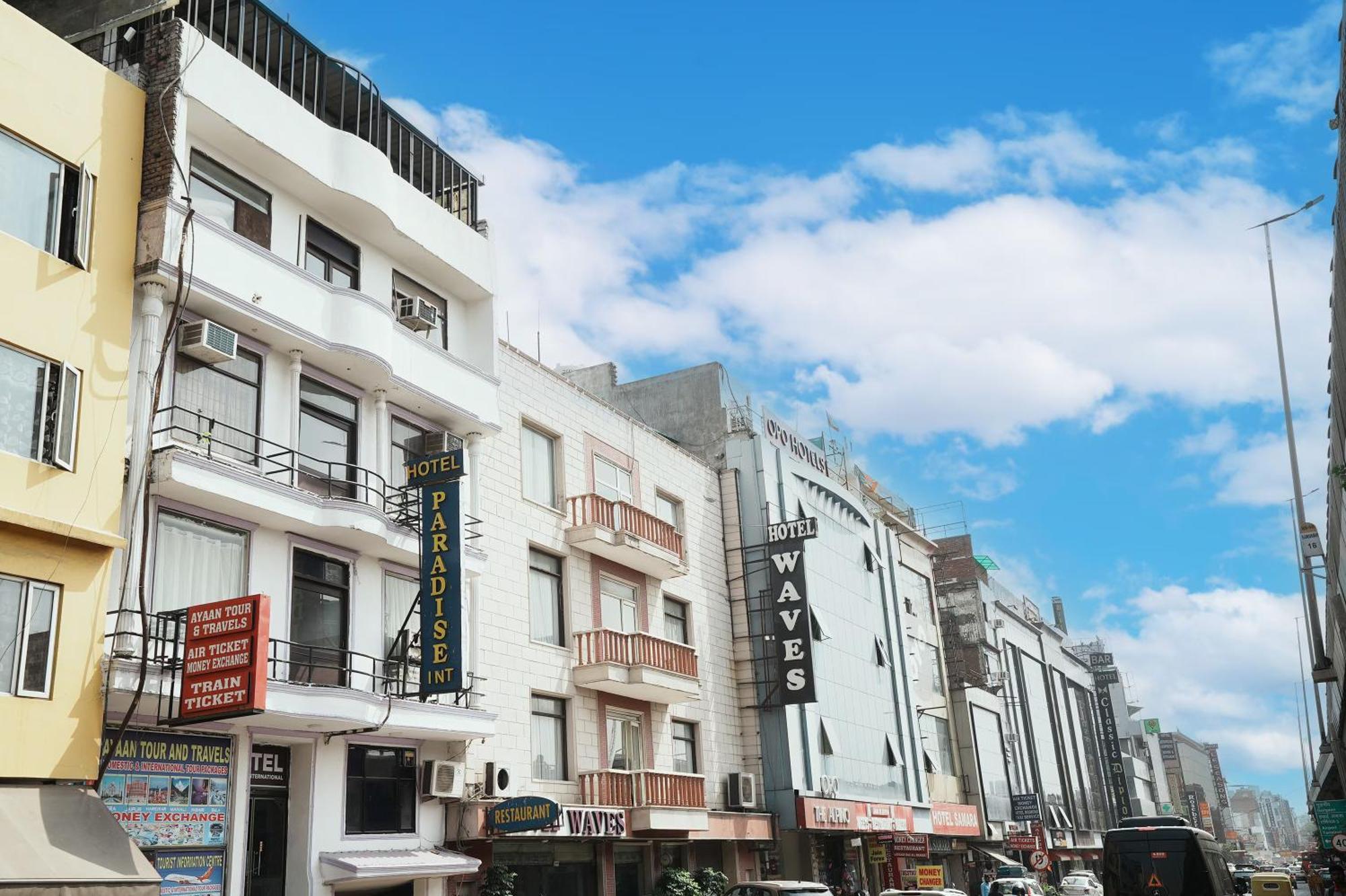 Hotel Paradise International By Jmd Group Near Delhi Igi Airport 3*