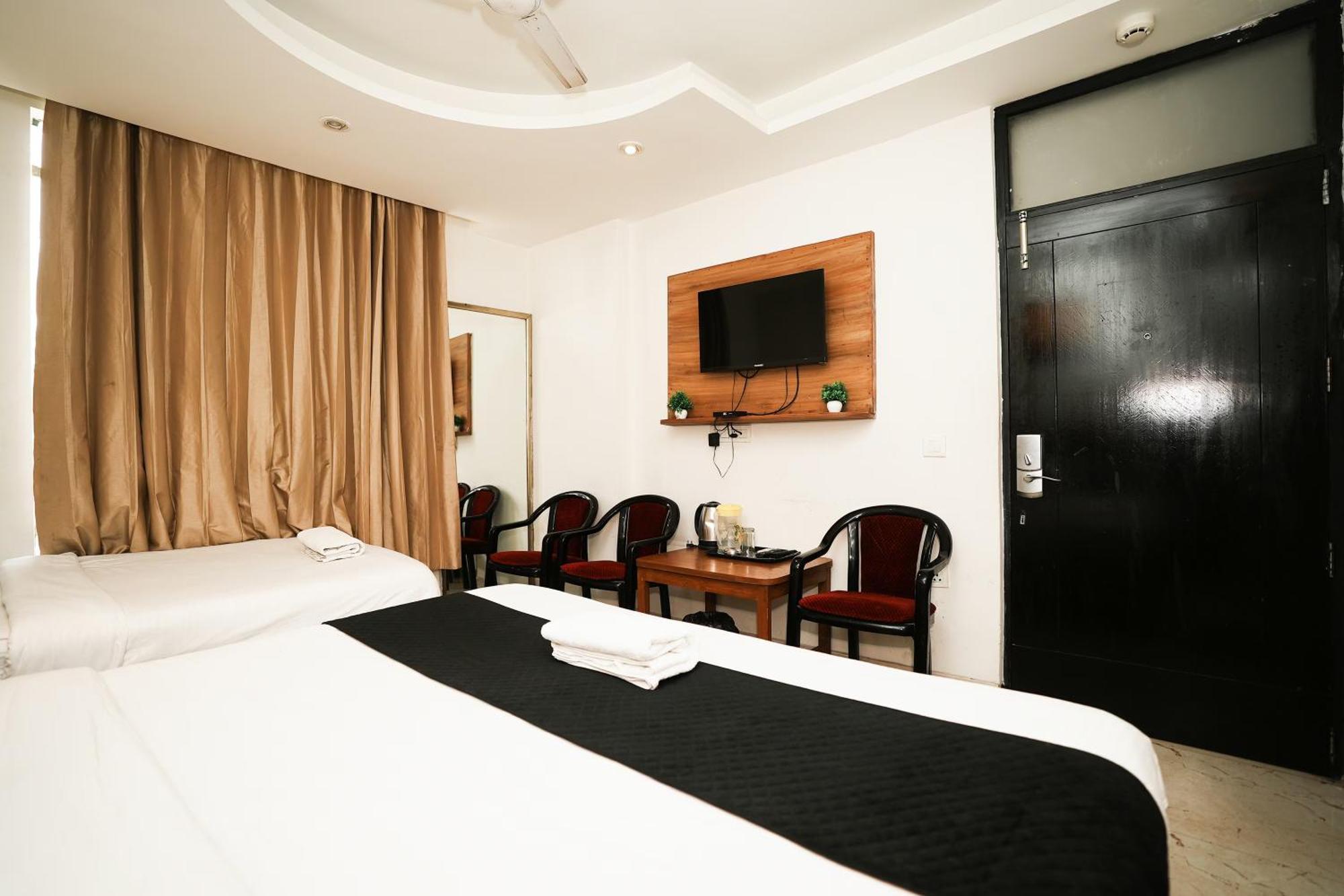 Paradise International By Jmd Group Near Delhi Igi Airport