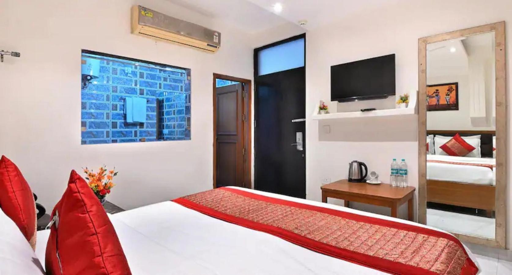 Paradise International By Jmd Group Near Delhi Igi Airport 3* New Delhi