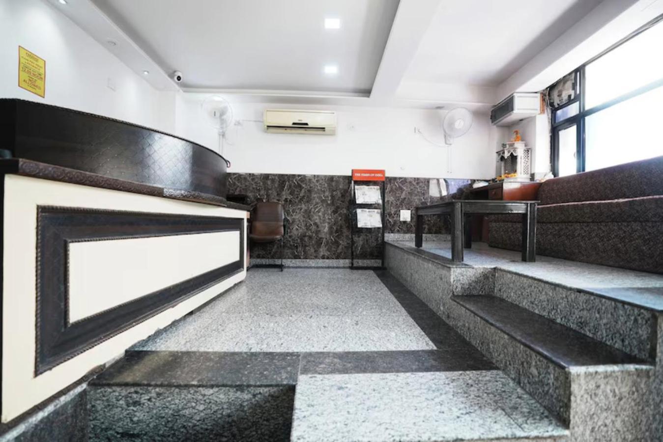 Hotel Paradise International By Jmd Group Near Delhi Igi Airport 3*